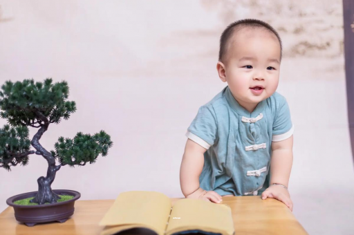武汉供卵包生男孩宝宝抓耳朵是什么原因